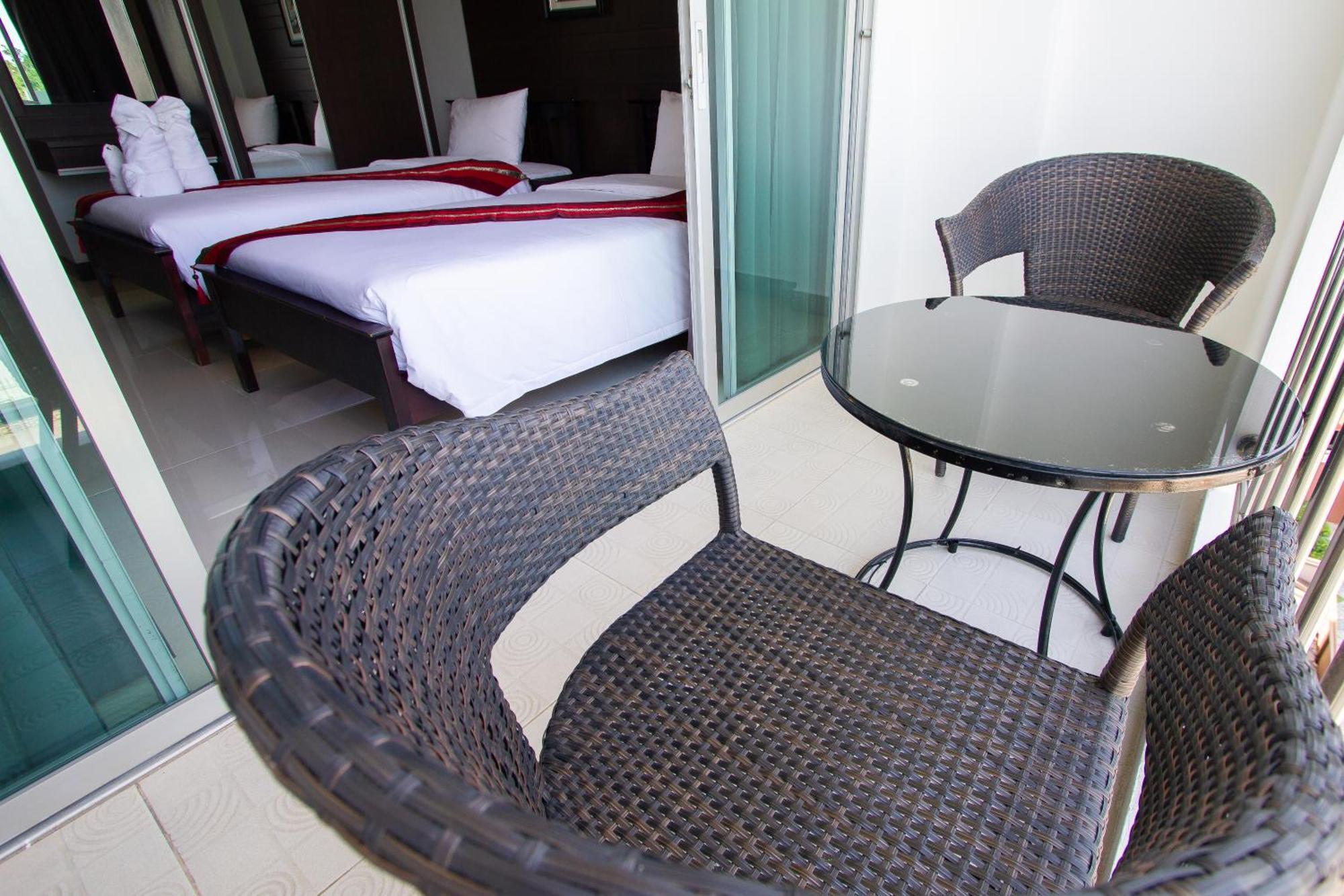 Valhalla Pattaya Hotel Jomtien Beach Exterior foto